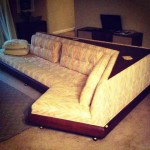 OOOHHHH geez. This is an incredible sectional that I need to own. So special. By @carly_lifeofplenty Blog: http://www.lifeofplentyblog.com