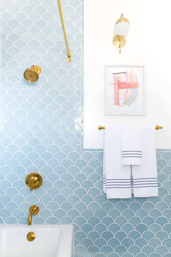 emily_henderson_master_bathroom_blue_tile1 - Emily Henderson