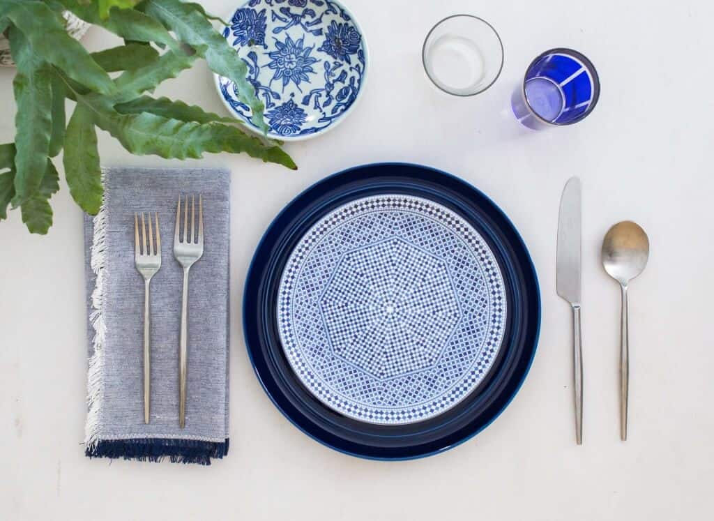 emily-henderson_green-and-blacks_chocolate_colorful_table-setting_6