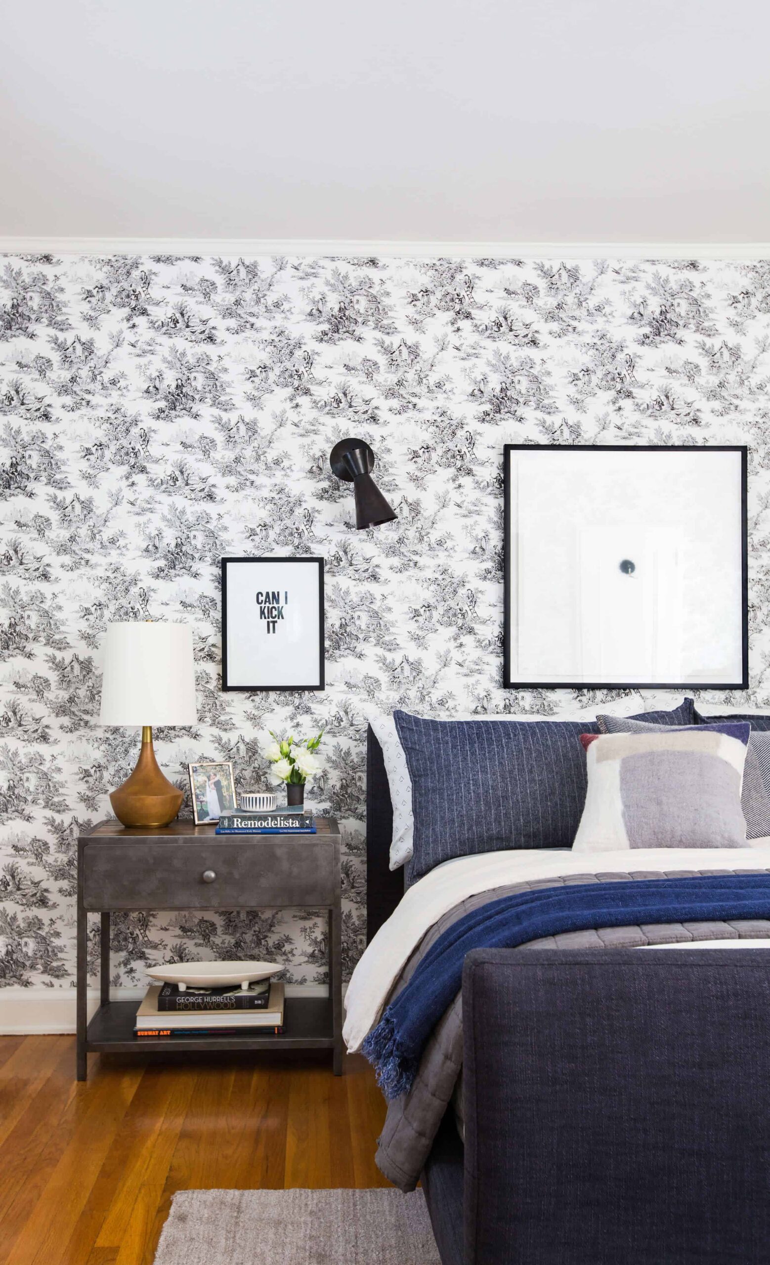 EmilyHenderson_FullDesign_LittleGuestRoom_Traditional_Eclectic