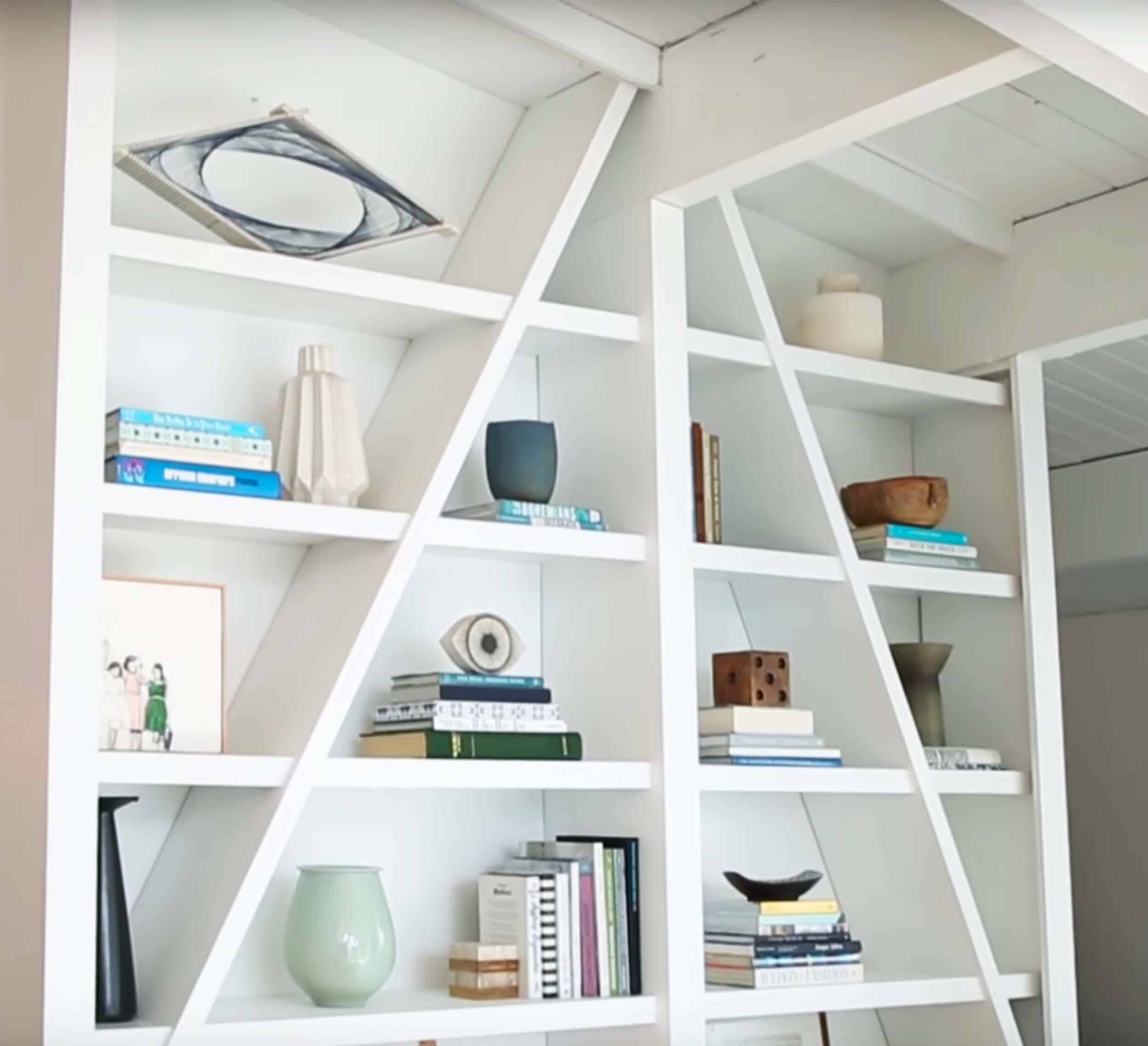 EmilyHenderson_Home_StylingHousetoSell_Bookcase_Screenshots_15