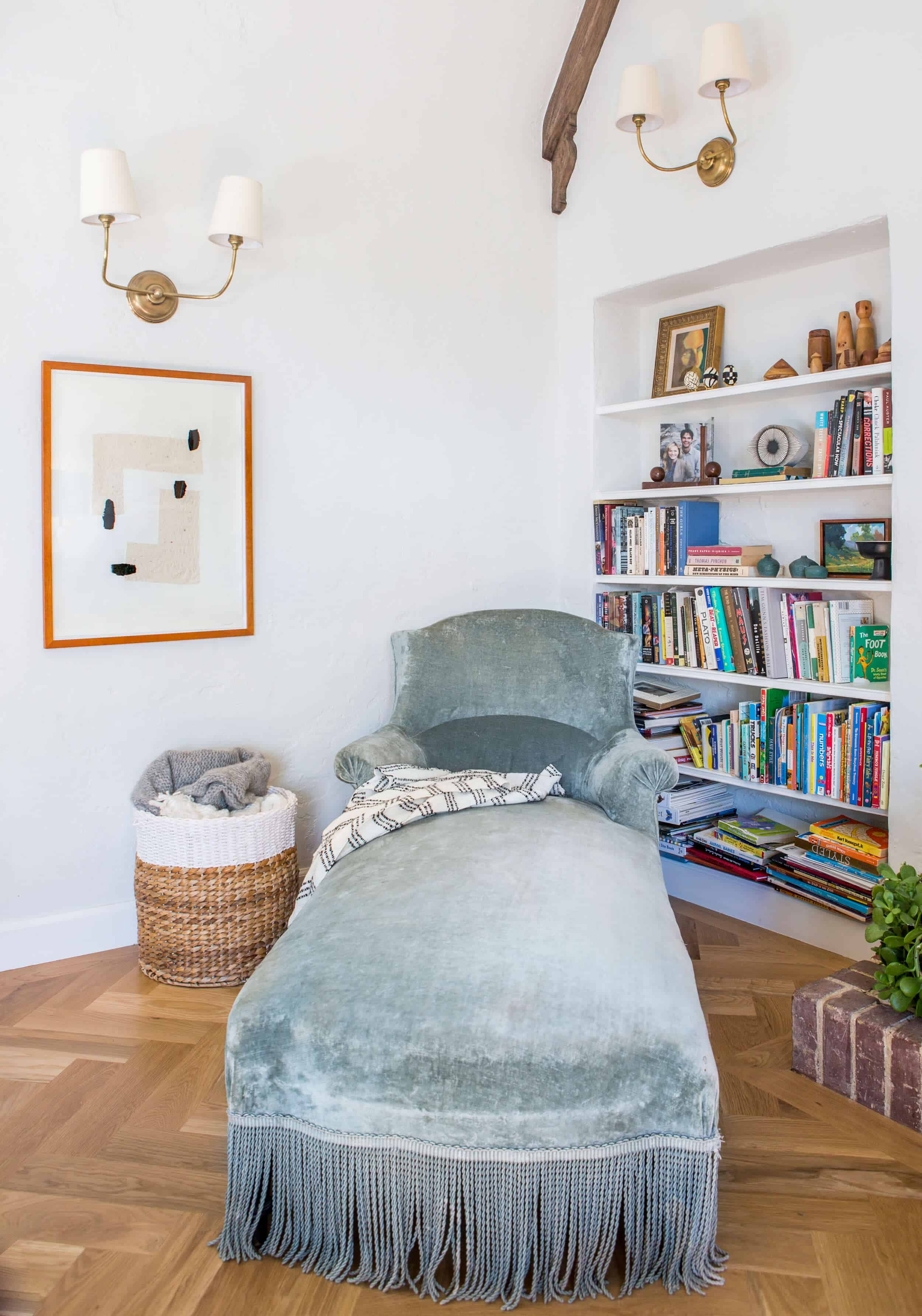 Emily-Henderson_Waverly_House-Updates_Vignettes_Eclectic_Traditional_Cozy_English_Country_Updates_10