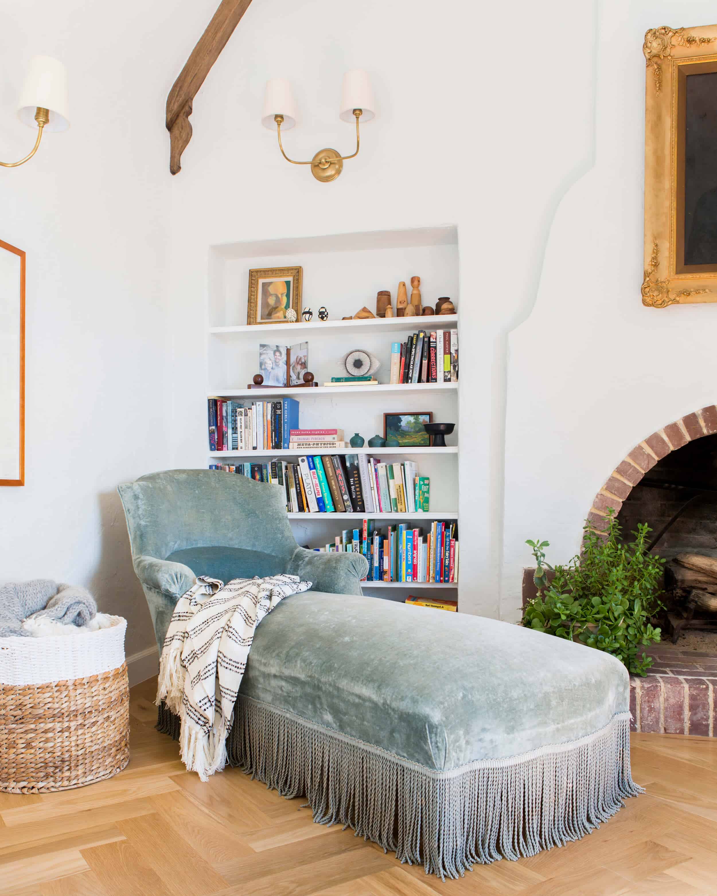 Emily-Henderson_Waverly_House-Updates_Vignettes_Eclectic_Traditional_Cozy_English_Country_Updates_9