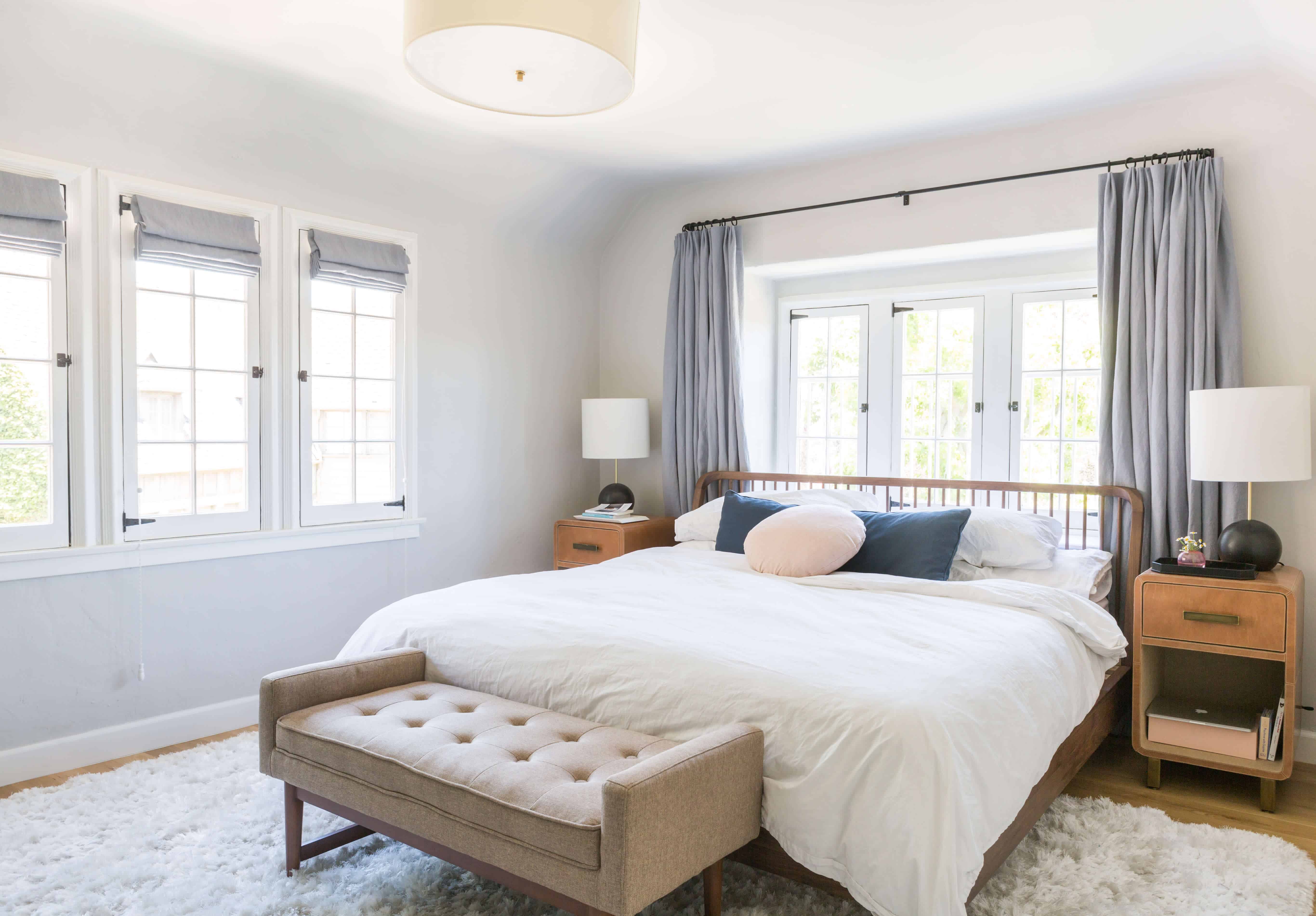 EmilyHenderson_ExtraLong_LumbarPillows_Roundup_Pics_5 Emily Henderson