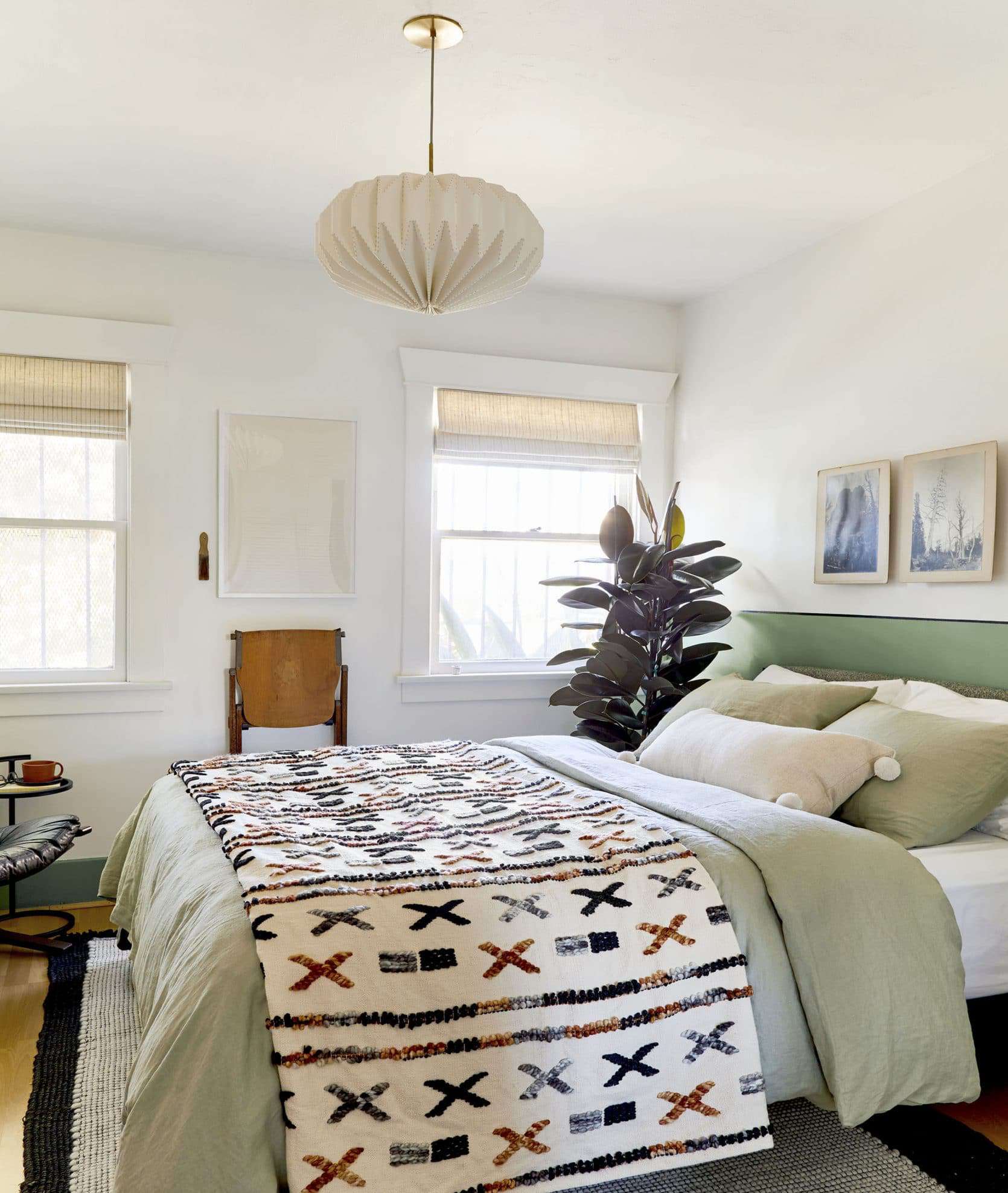 The Right Way To Make Your Bed - Our 5 Best Formulas - Emily Henderson