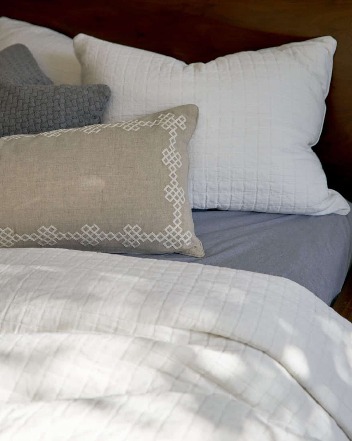 3 Practical, Simple, Comfy Bedding Combos We’re Loving for Fall Emily