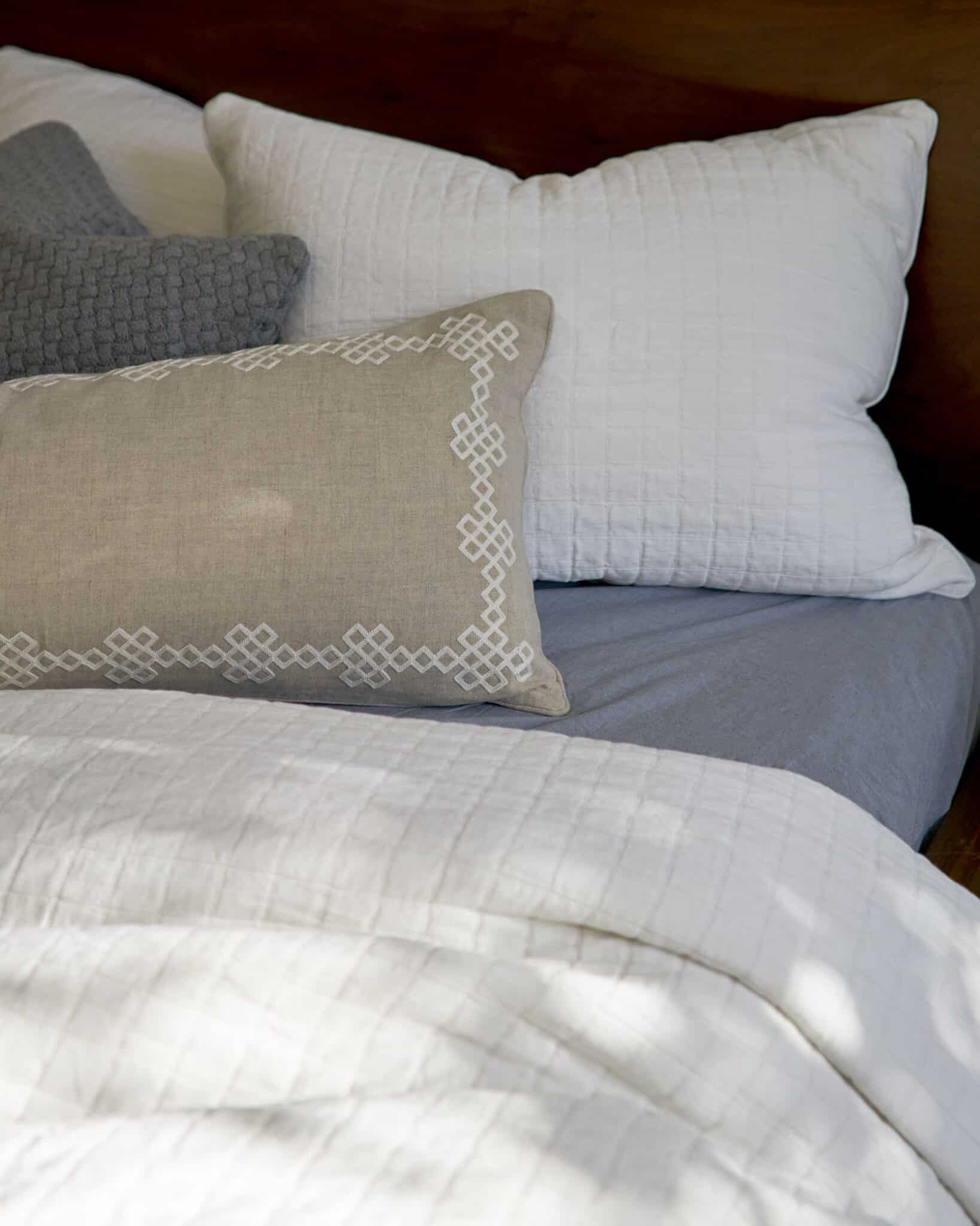 3 Practical, Simple, Comfy Bedding Combos We’re Loving for Fall Emily