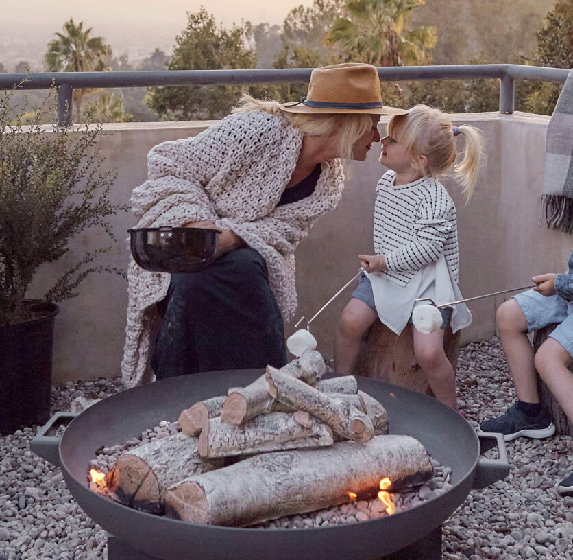 The Warm Weather May Be Fleeting But We Still Want To Stay Outside 6