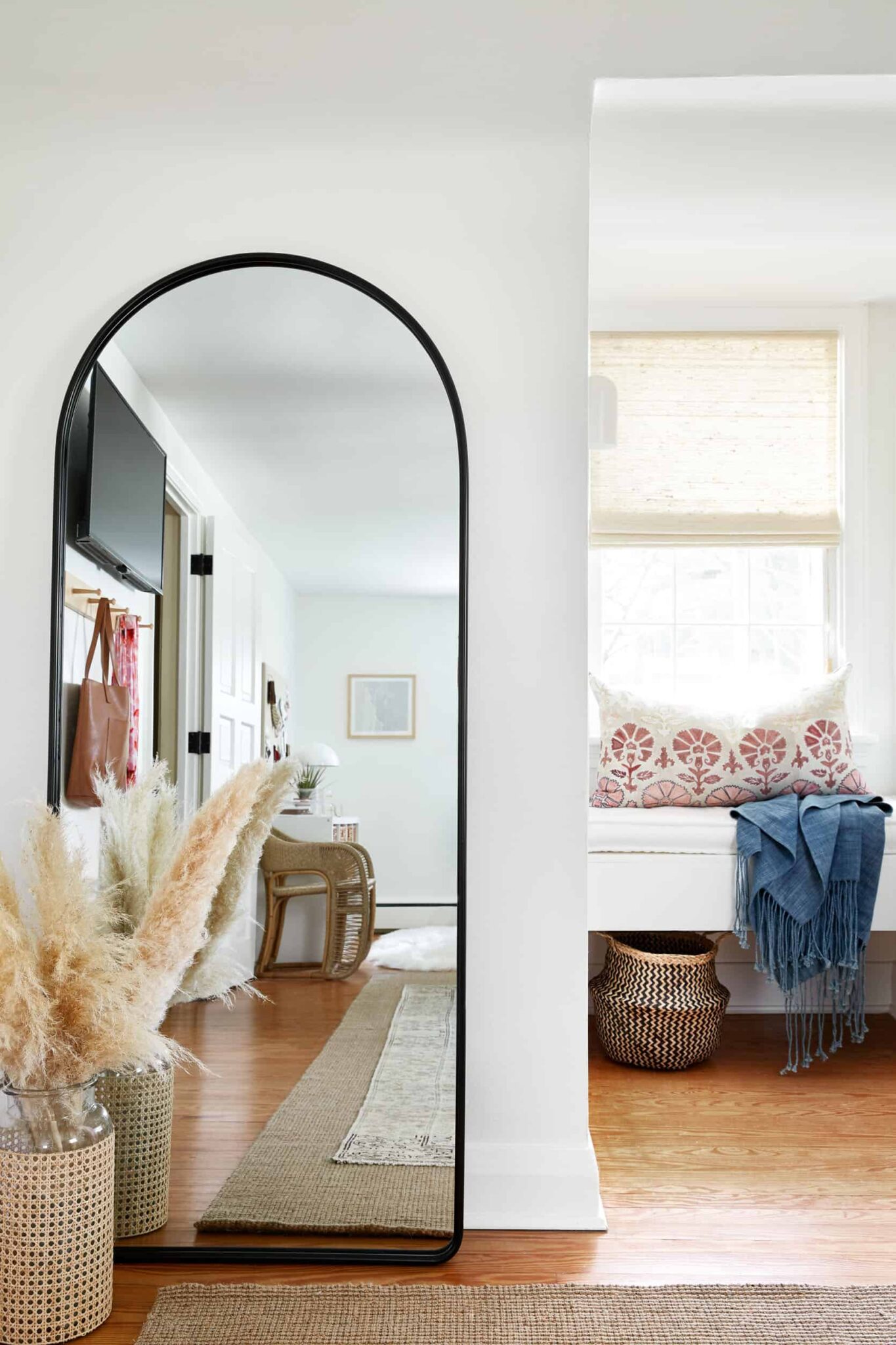 Want To See Your ENTIRE Outfit?? The Best FullLength Floor Mirrors And