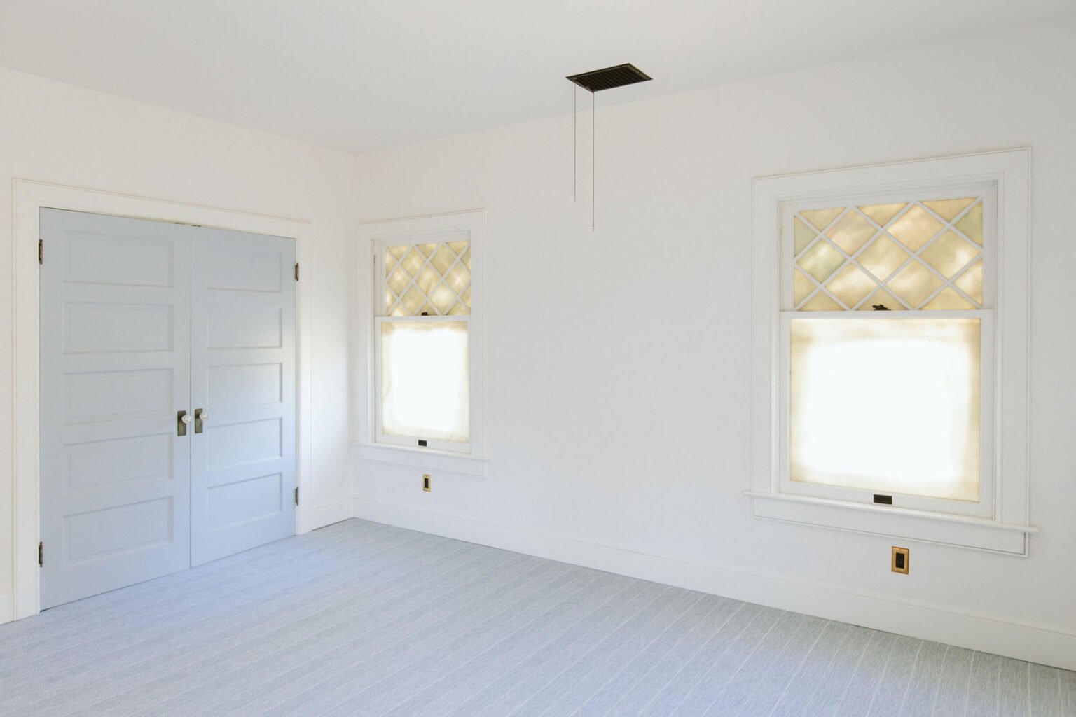 Our Wall To Wall Carpet In The Farmhouse Bedrooms Emily Henderson