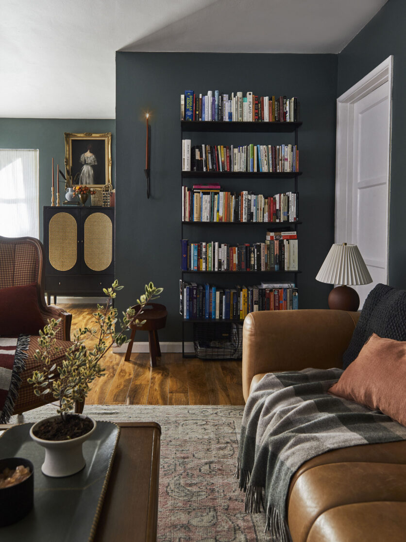 How To Make Your Bookshelves Look Better (We Have 5 Easy Tips For You