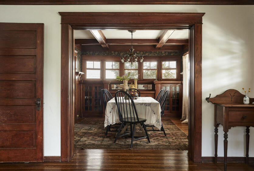 This “Happy Moody” Craftsman Home Is A Vintage Lover’s Dream (We Can't