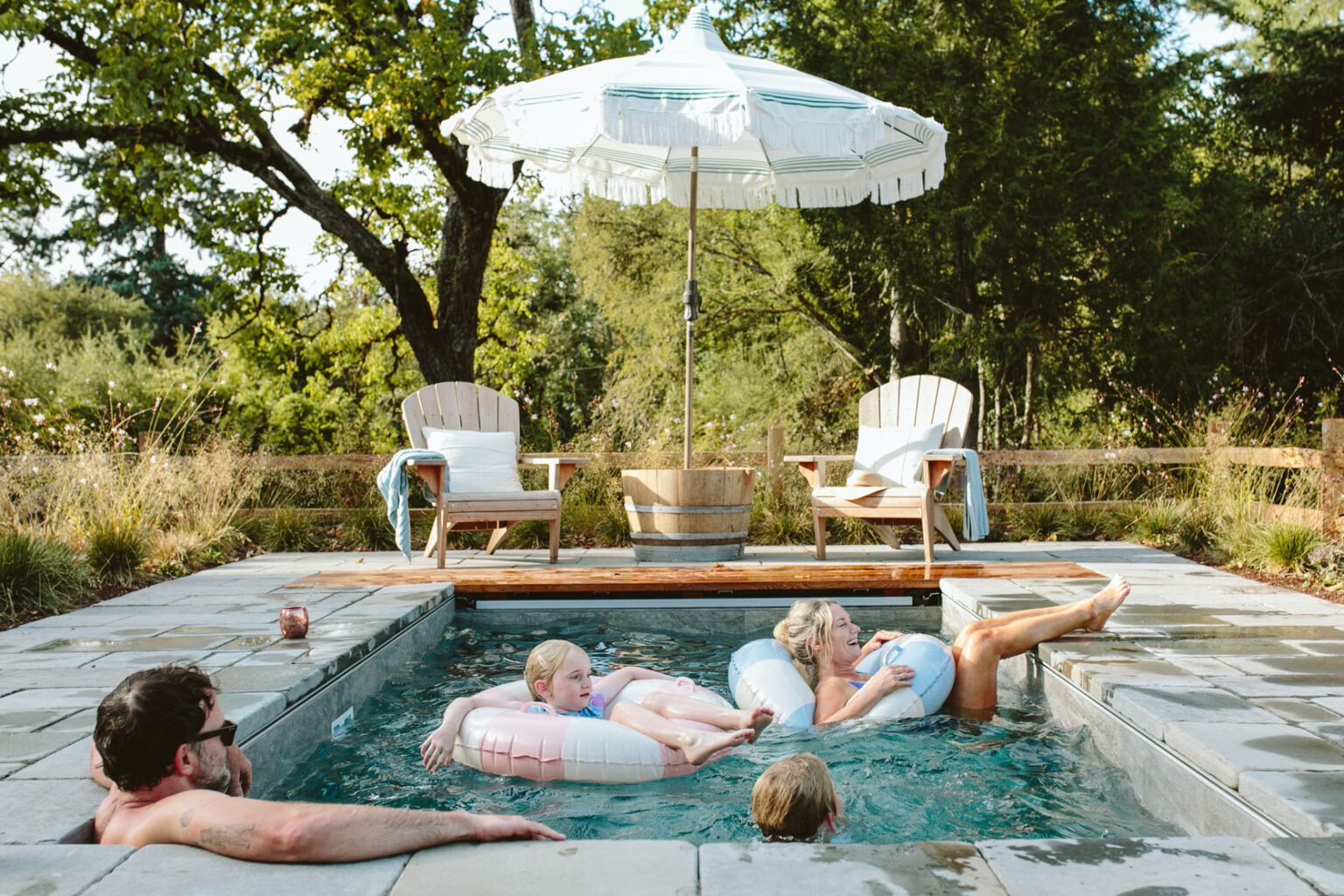 Using Soaking Pool Our Soake Pool Review (And Reveal) - Can A Small Pool Really Be This ...