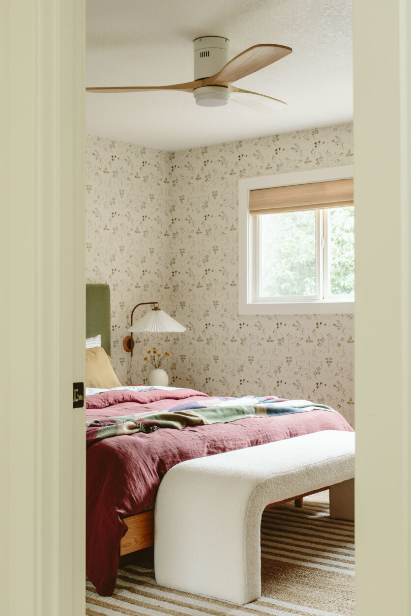 A Beautiful Bedroom Makeover Reveal For My Friend, With Some Of My ...