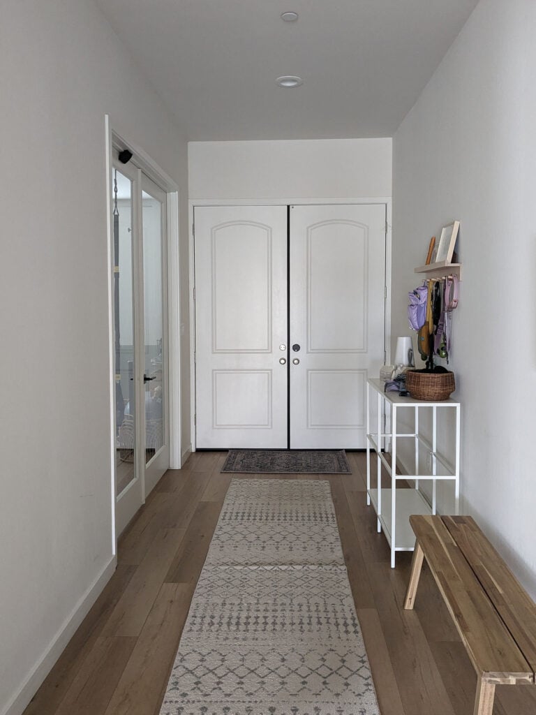 FIX IT FRIDAY: We Gave 4 Relatable Entryways Some Major Design Advice ...