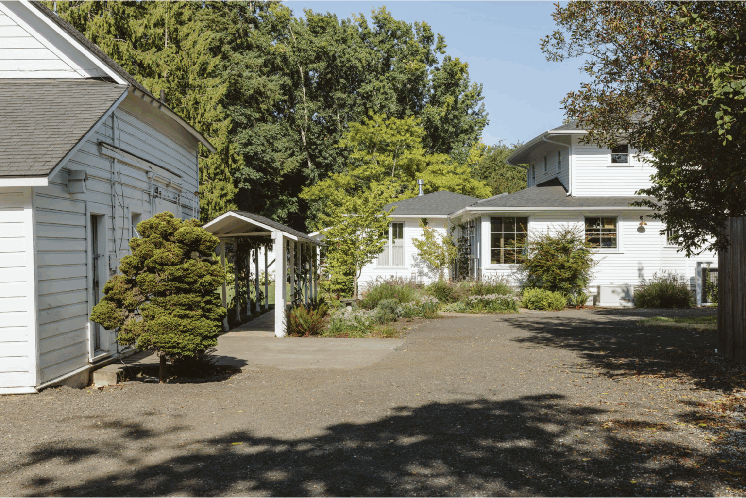 The Carriage House Og Llc