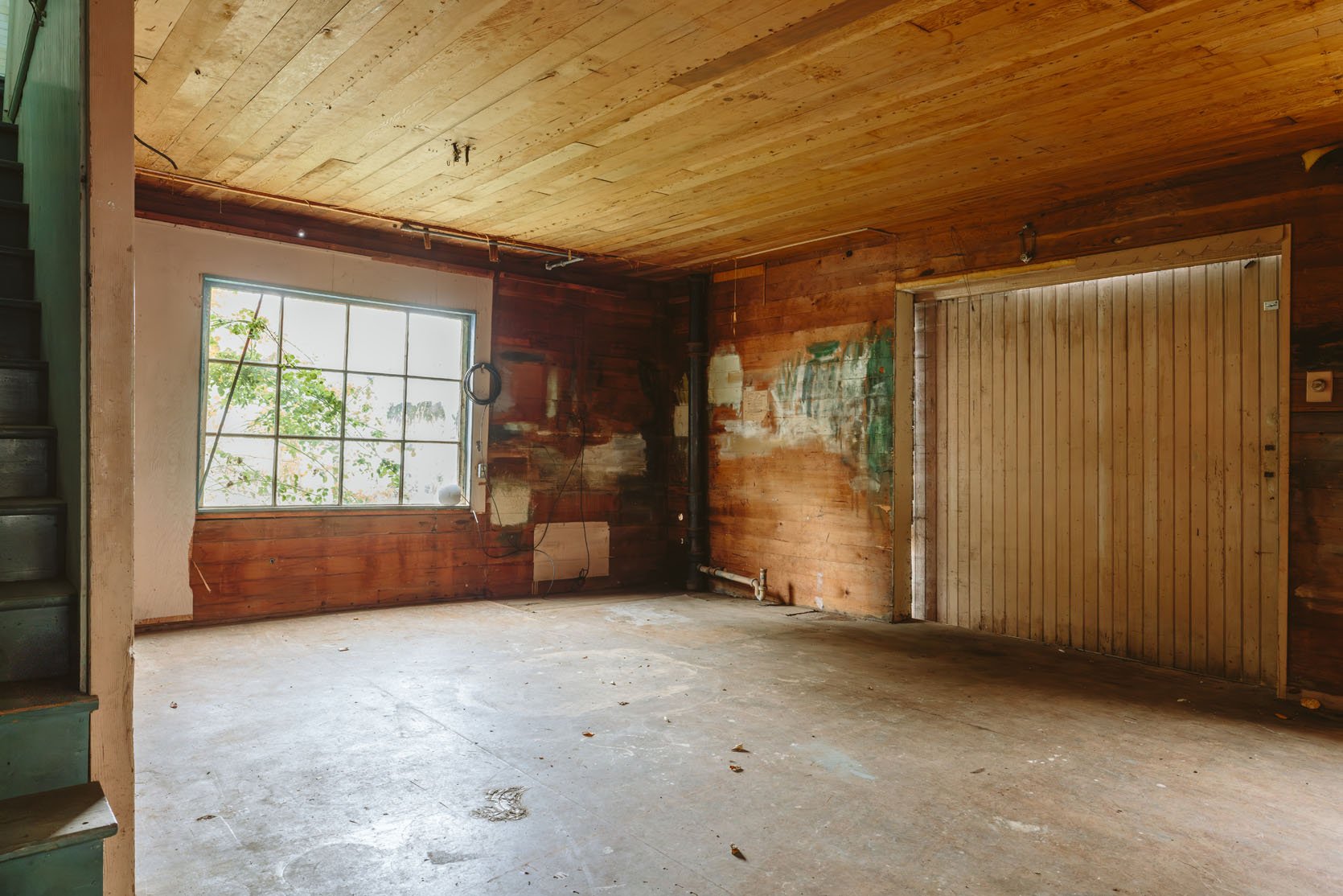 Sliding Train Rack Door