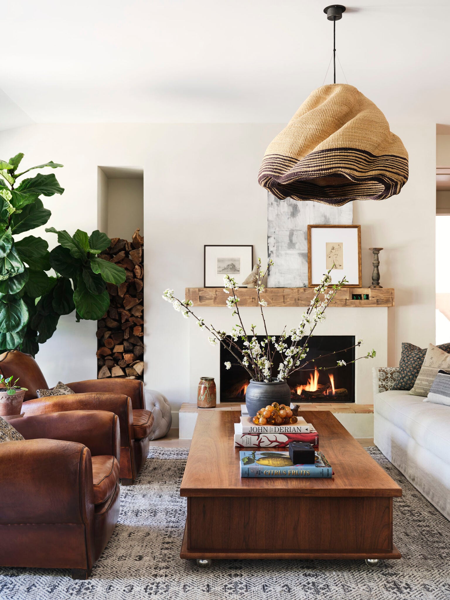 Take A Tour Through This Calm, Neutral Home To Get Some GOOD Inspo ...