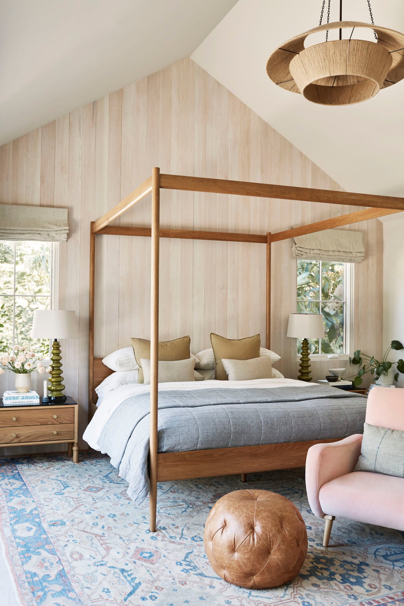 Take A Tour Through This Calm, Neutral Home To Get Some GOOD Inspo ...